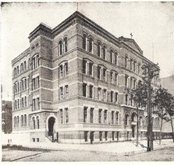 

St. Stanislaus College założony w 1890 r. w Chicago, Illinois, USA.