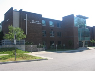 St. Mary's Campus założony w 1960 r. w Kitchener, Ontario, Kanada.