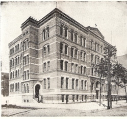 

St. Stanislaus College założony w 1890 r. w Chicago, Illinois, USA.